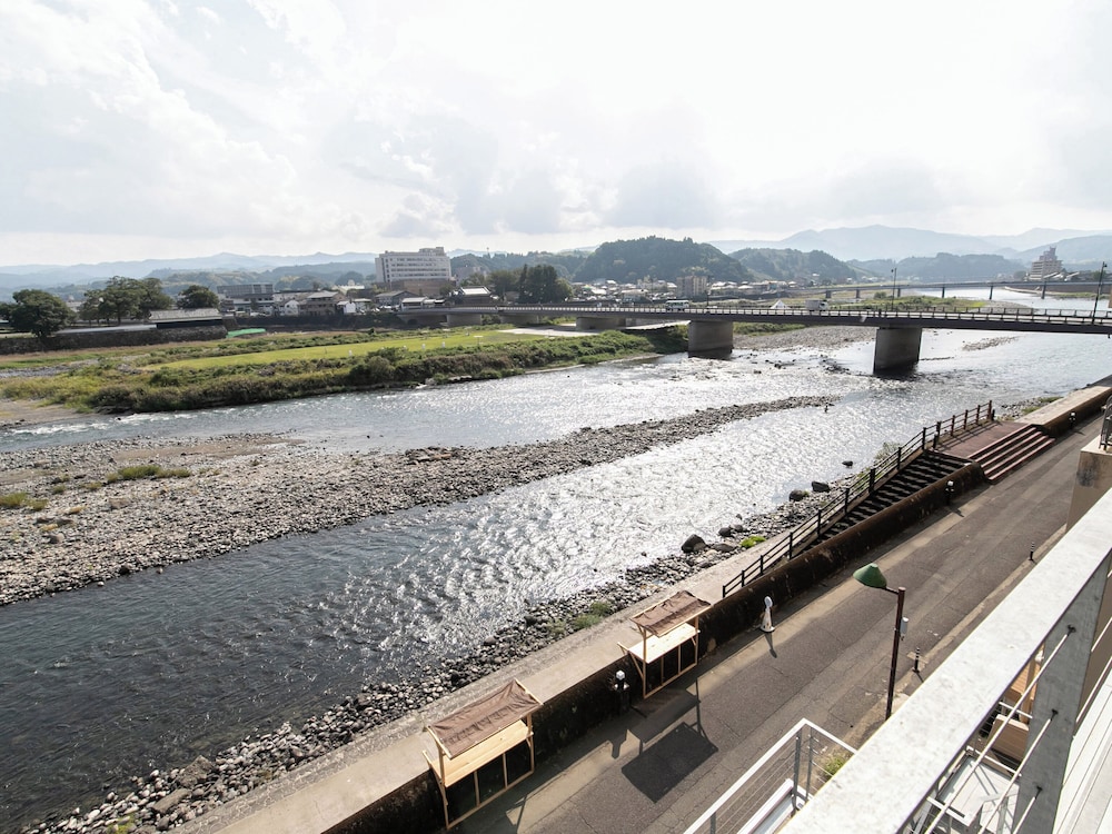 温泉付セミスイート和洋室 YAMASEMI 禁煙 客室4 | 人吉温泉 鍋屋