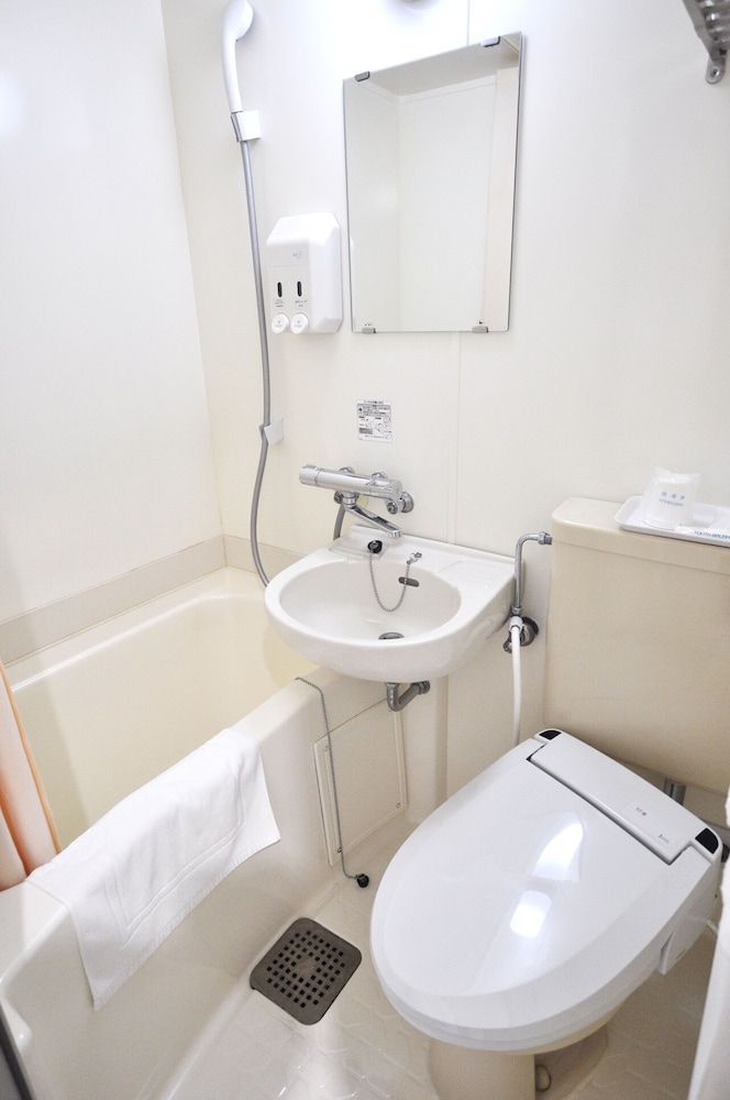 ツインルーム (4階 エレベーターがございませんので、階段をご利用頂きます) バスルーム0 | 二日市グリーンホテル