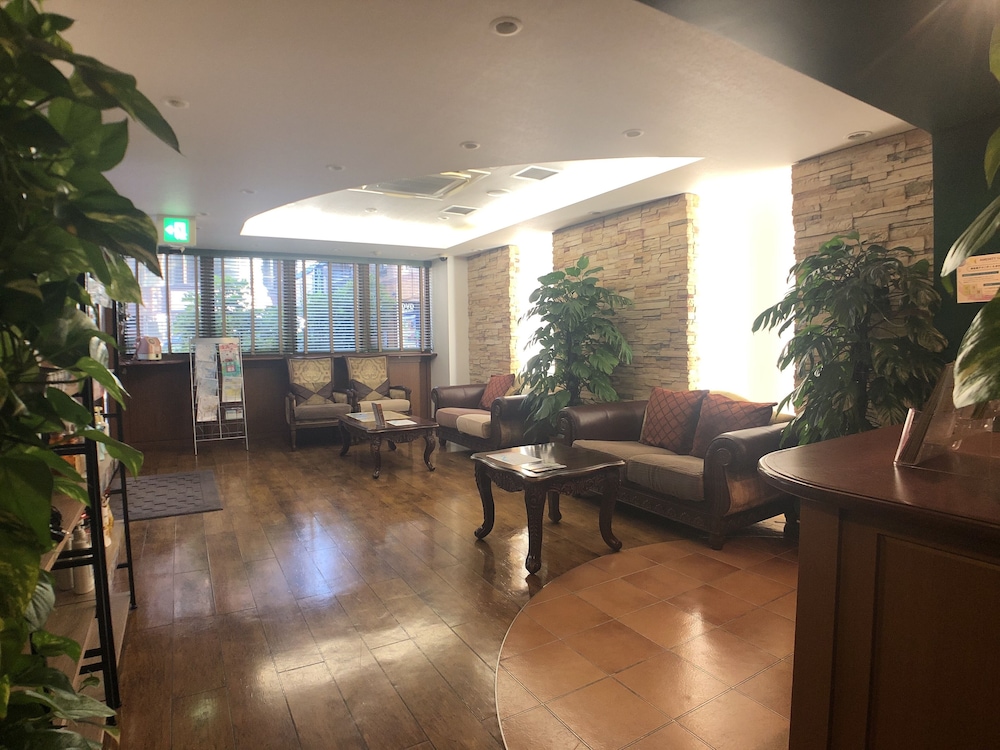 ロビーラウンジ1 | 横浜 タウンホテル 24 ロビーラウンジ1 | 横浜 タウンホテル 24