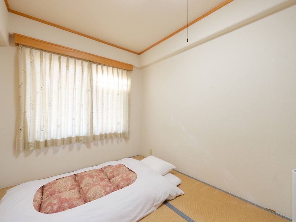 和室 ツインルーム 喫煙可 客室1 | Tabist ビジネスホテル 富士屋