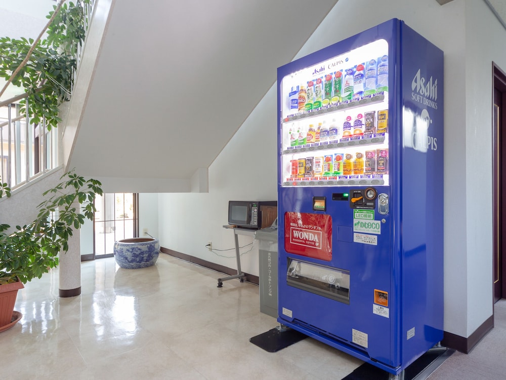 自動販売機1 | Tabist ビジネスホテル 富士屋 自動販売機1 | Tabist ビジネスホテル 富士屋