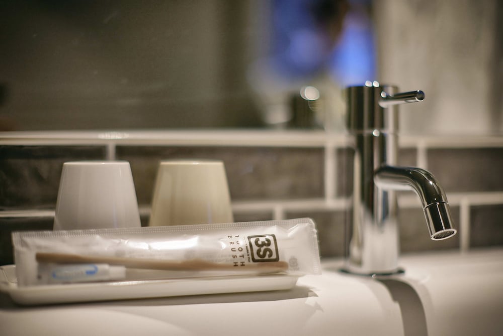 セミダブルルーム 喫煙可 バスルーム1 | 3S HOTEL ATSUGI