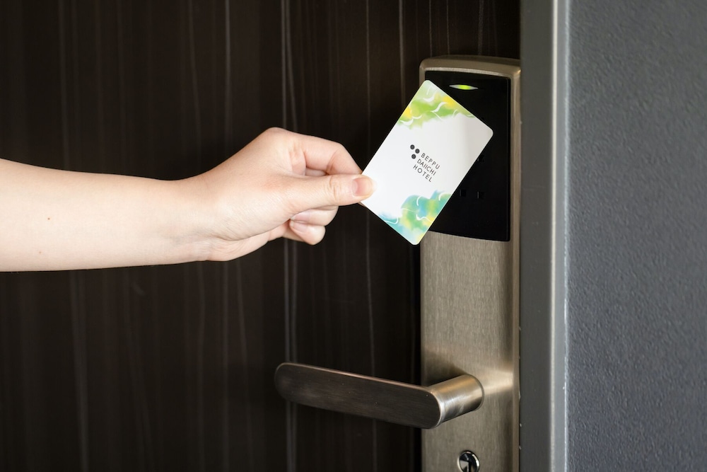 セミダブルルーム 禁煙 客室4 | 別府第一ホテル