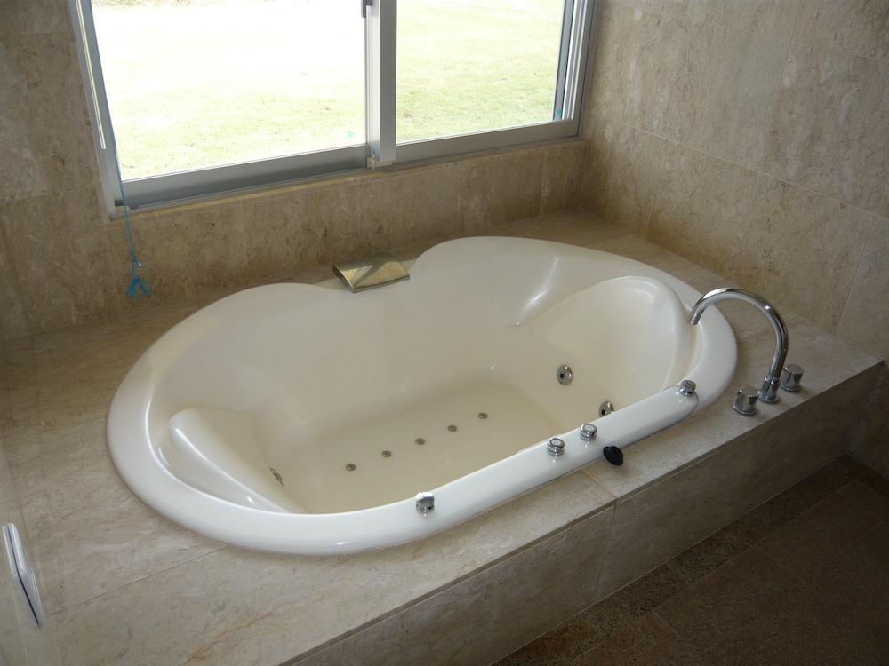 オーシャンフロント スイート バスルーム0 | エコヴィレッジ西表