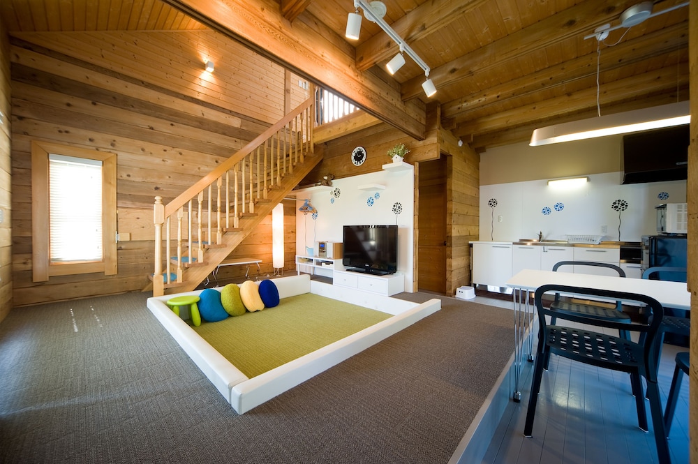 ヴィラ キッズ スイート 禁煙 客室1 | ホリデイハウス　グリーンガーデン