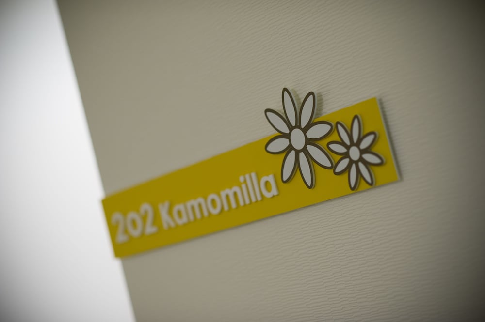 スーペリア トリプルルーム シングルベッド 3 台 客室2 | ホリデイハウス　グリーンガーデン