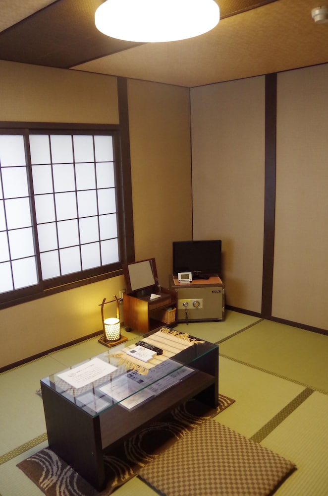 客室1 | 旅荘 茶谷
