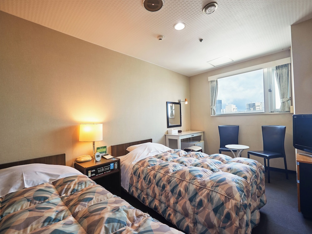 スタンダード ツインルーム シングルベッド 2 台 禁煙 シティビュー | ホテル山の内