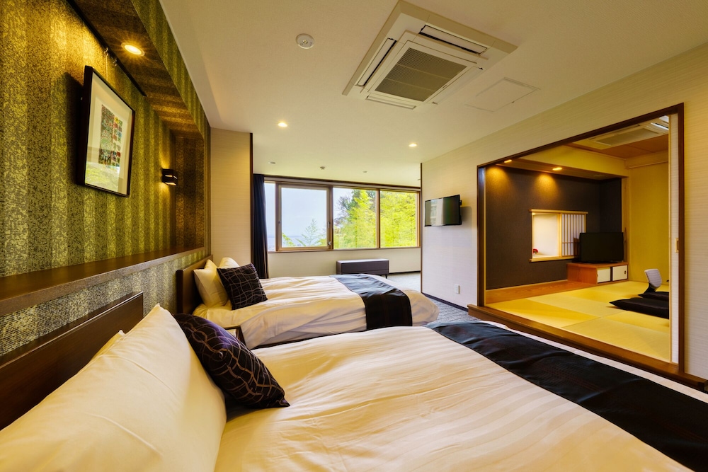 プレミアムルーム 和洋室 禁煙 | 美湯の宿 両築別邸