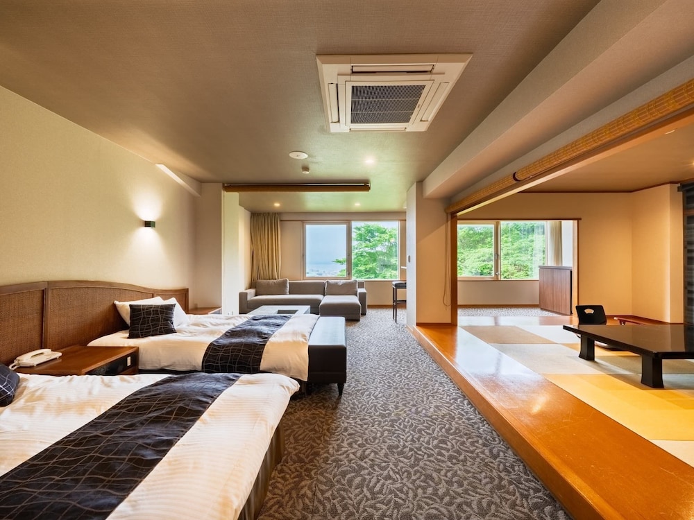 プレミアムルーム 和洋室 禁煙 客室4 | 美湯の宿 両築別邸