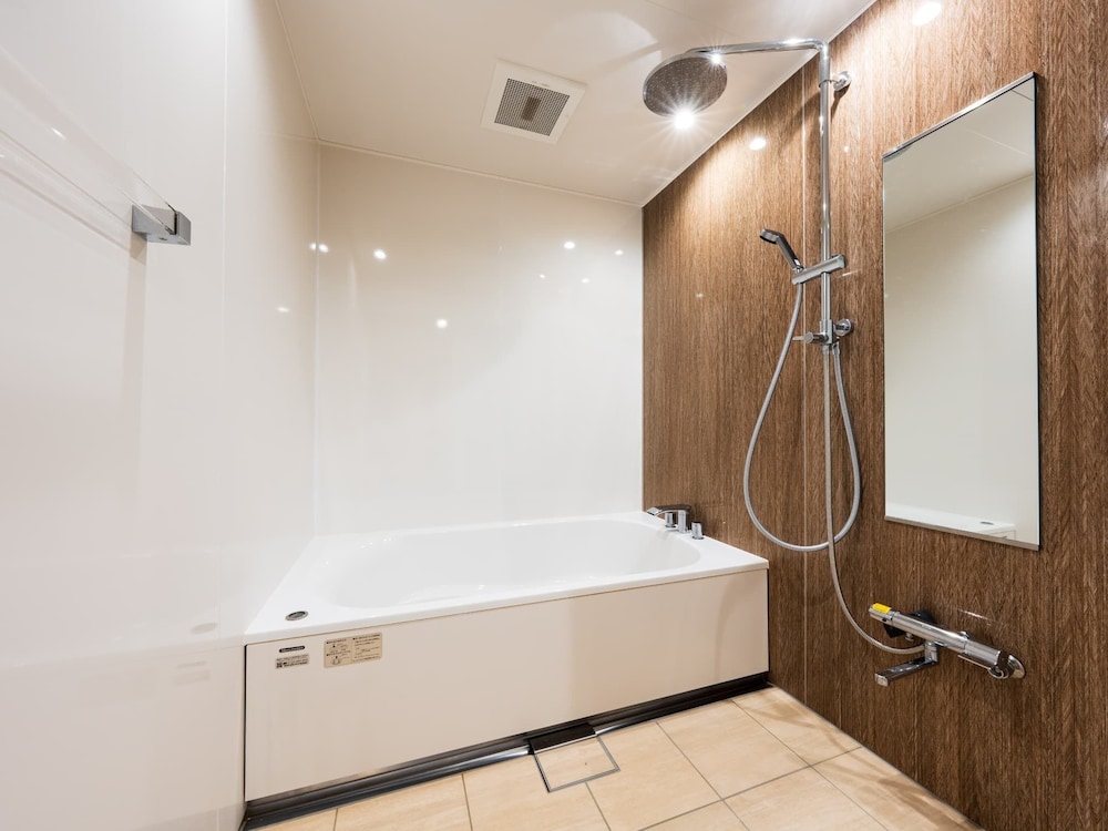 プレミアムルーム 和洋室 禁煙 客室1 | 美湯の宿 両築別邸