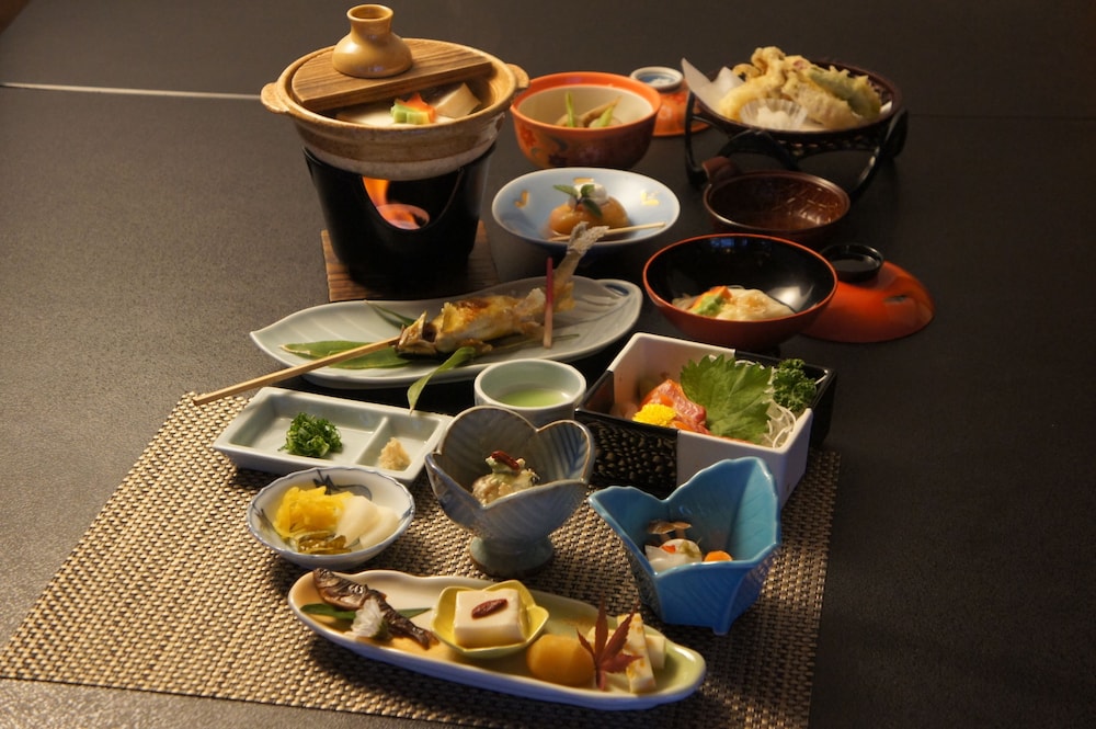 レストラン1 | 洞川温泉 後鬼の湯 宿 花屋徳兵衛 レストラン1 | 洞川温泉 後鬼の湯 宿 花屋徳兵衛