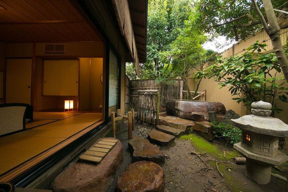 閑閑庵 部屋からの景観1 | 野鶴亭