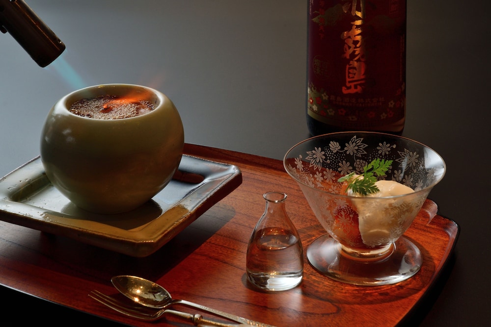 和室10畳 禁煙 旅館のお食事処2 | 野鶴亭