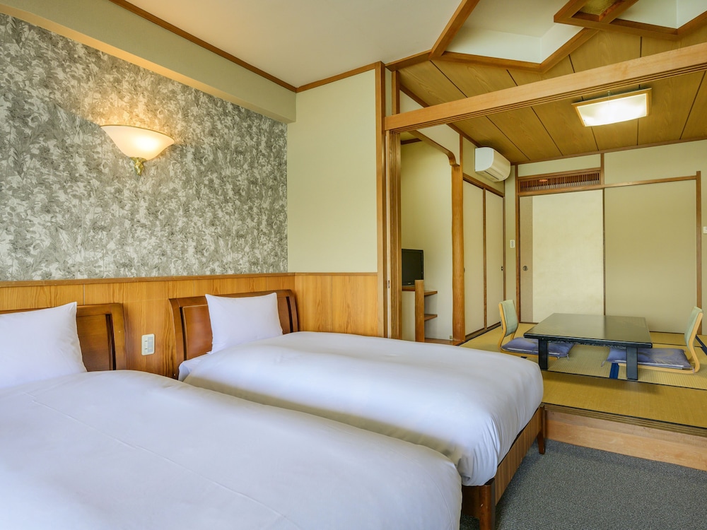 スタンダード和洋室（オーシャンビュー）（禁煙） 客室1 | 亀の井ホテル 那智勝浦