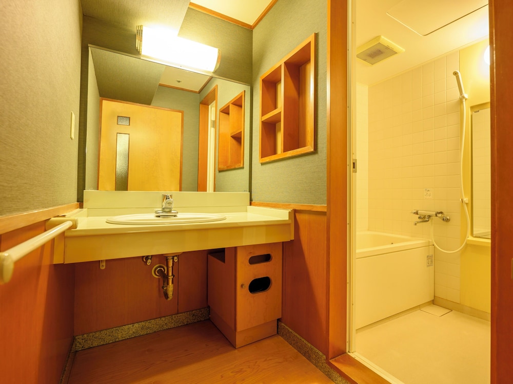 和室ベッド (オーシャンビュー) (禁煙) バスルーム0 | 亀の井ホテル 那智勝浦