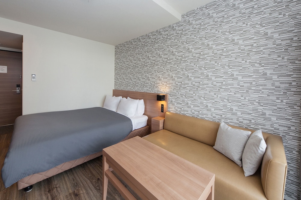 スタンダードダブル 禁煙 -North- 団体3室以上は予約不可 客室1 | Sakura Terrace The Gallery (サクラテラス ザ ギャラリー)