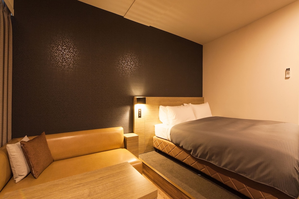 スタンダードダブル 禁煙 -North- 団体3室以上は予約不可 客室2 | Sakura Terrace The Gallery (サクラテラス ザ ギャラリー)