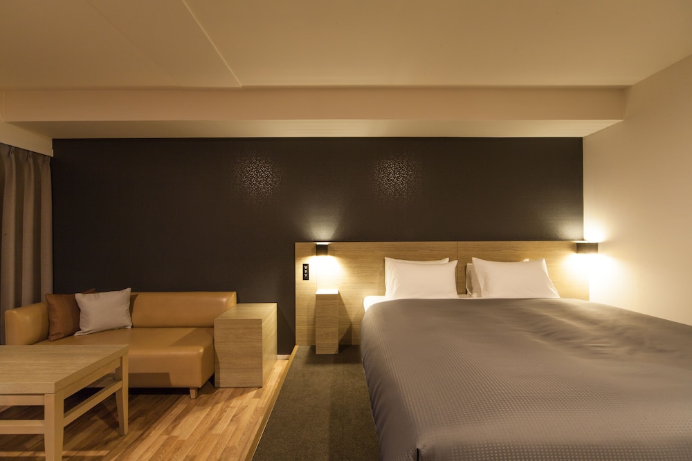 デラックスキング 禁煙 -North- 団体3室以上は予約不可 客室5 | Sakura Terrace The Gallery (サクラテラス ザ ギャラリー)