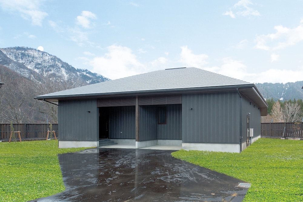 露天風呂付き離れ洋室(A-1タイプ) 部屋からの景観0 | ホテル森の風立山