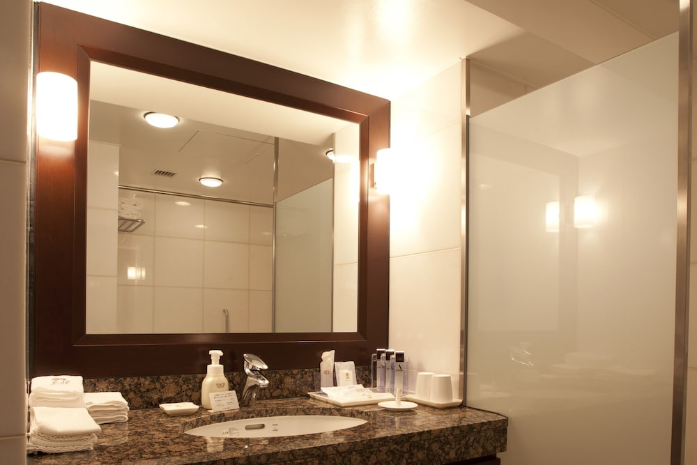 デラックス ツインルーム 禁煙 バスルームのシンク0 | 西鉄グランドホテル