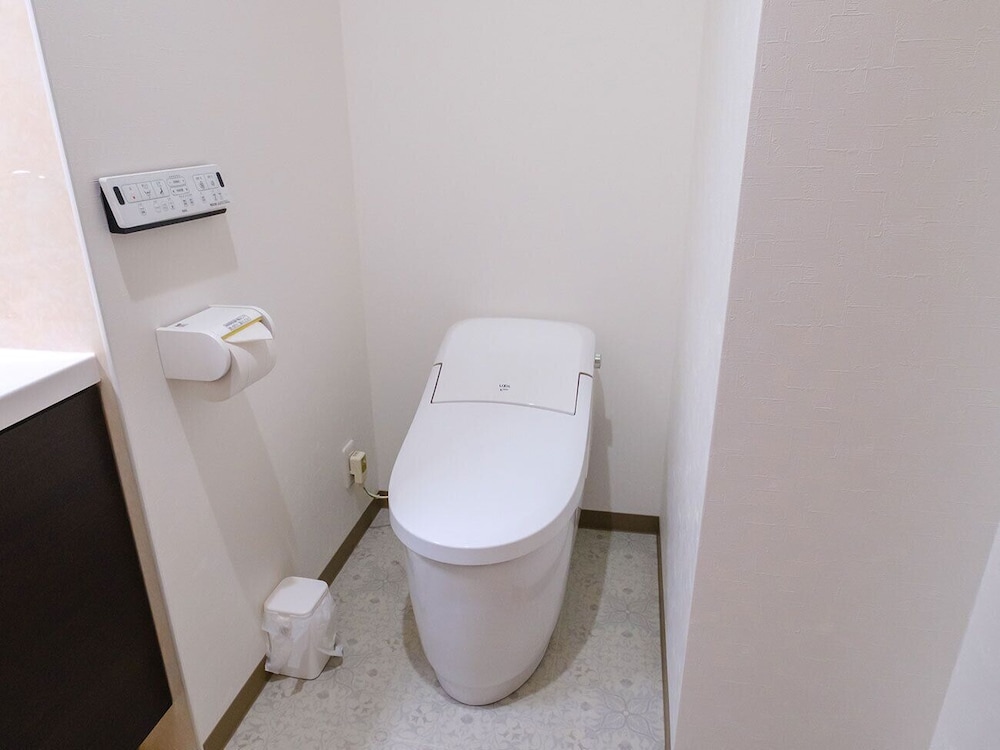 東館 ツインルーム　B-SB [シャワーブース付]　禁煙　 客室5 | 天然温泉　松山ニューグランドホテル