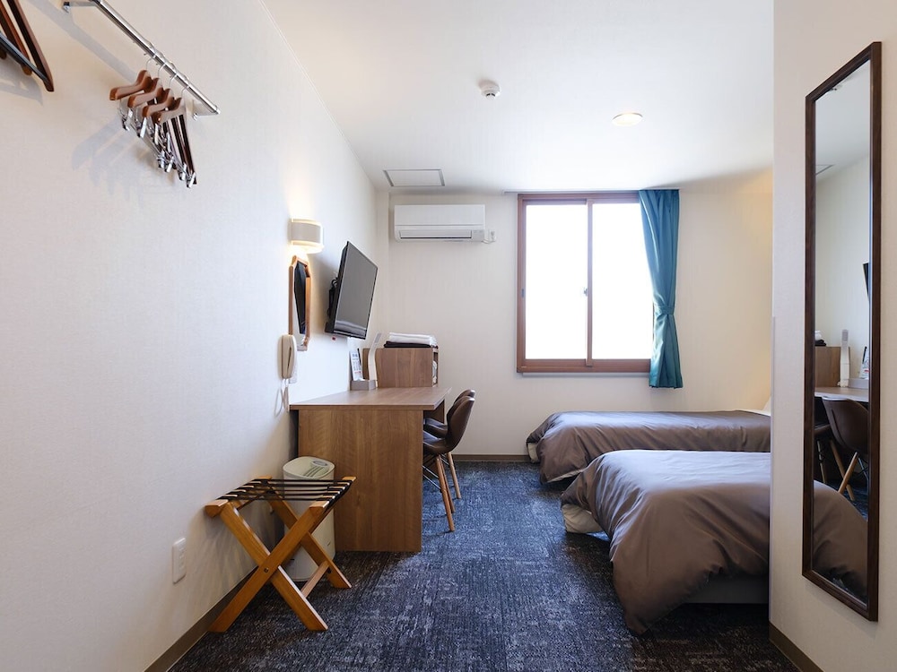 東館 ツインルーム　B-SB [シャワーブース付]　禁煙　 客室8 | 天然温泉　松山ニューグランドホテル