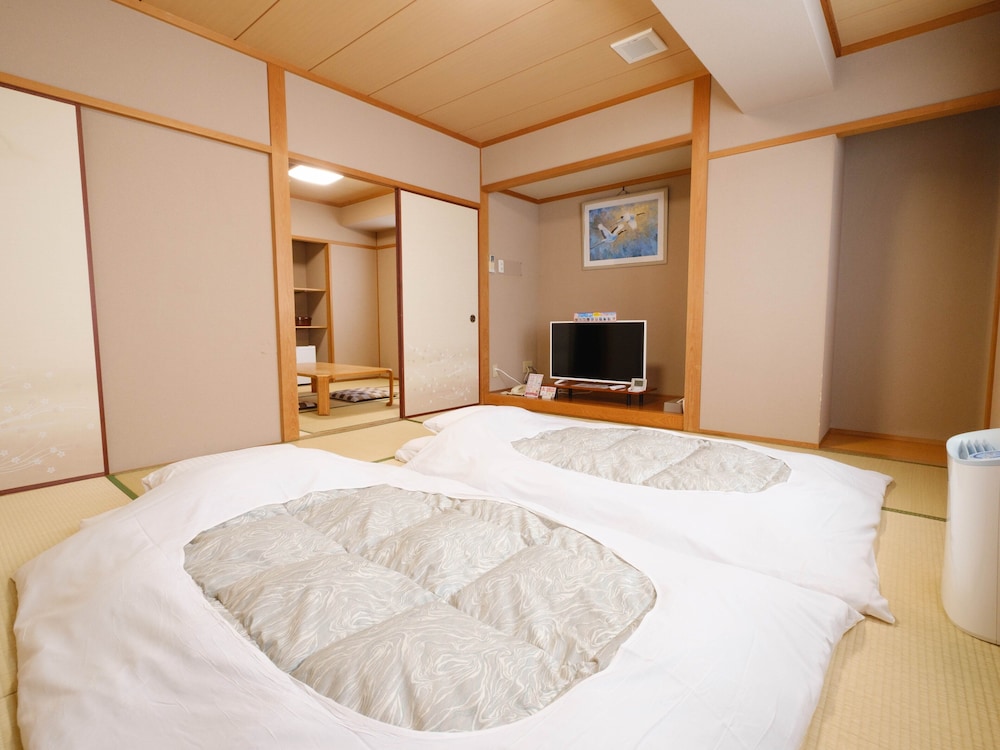 和室 客室6 | 天然温泉 松山ニューグランドホテル