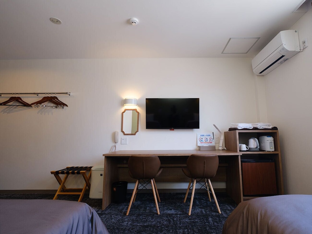 東館 ツインルーム　B-SB [シャワーブース付]　禁煙　 客室7 | 天然温泉　松山ニューグランドホテル