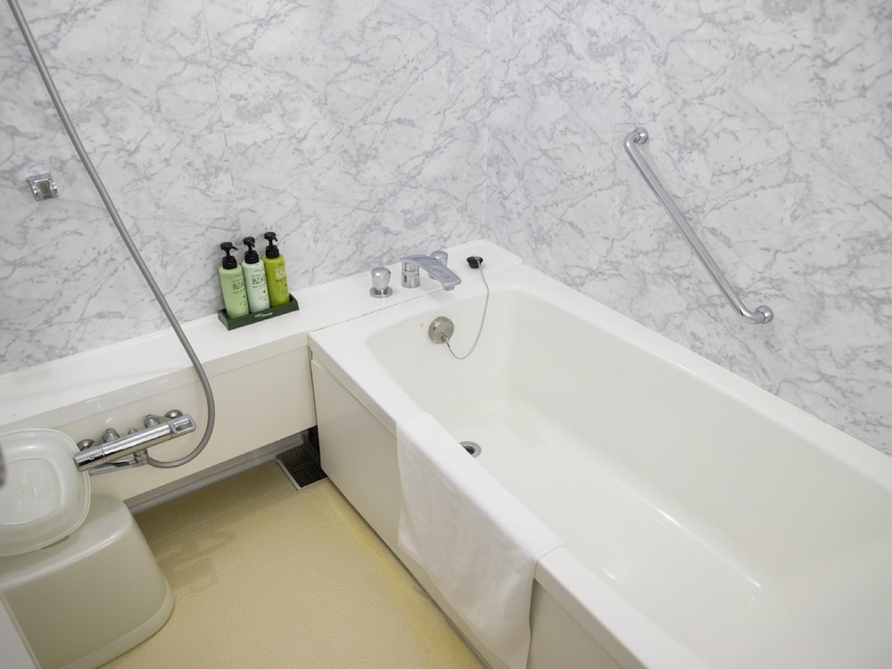 デラックス ダブルルーム 禁煙 バスルーム4 | アリストンホテル神戸