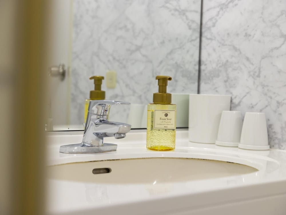 スタンダード ダブルルーム 禁煙 バスルームの設備0 | アリストンホテル神戸