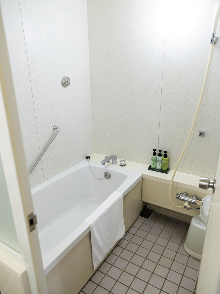 デラックス ダブルルーム 禁煙 バスルーム5 | アリストンホテル神戸