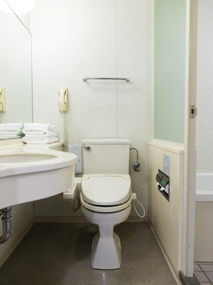 デラックス ダブルルーム 禁煙 バスルームの設備2 | アリストンホテル神戸