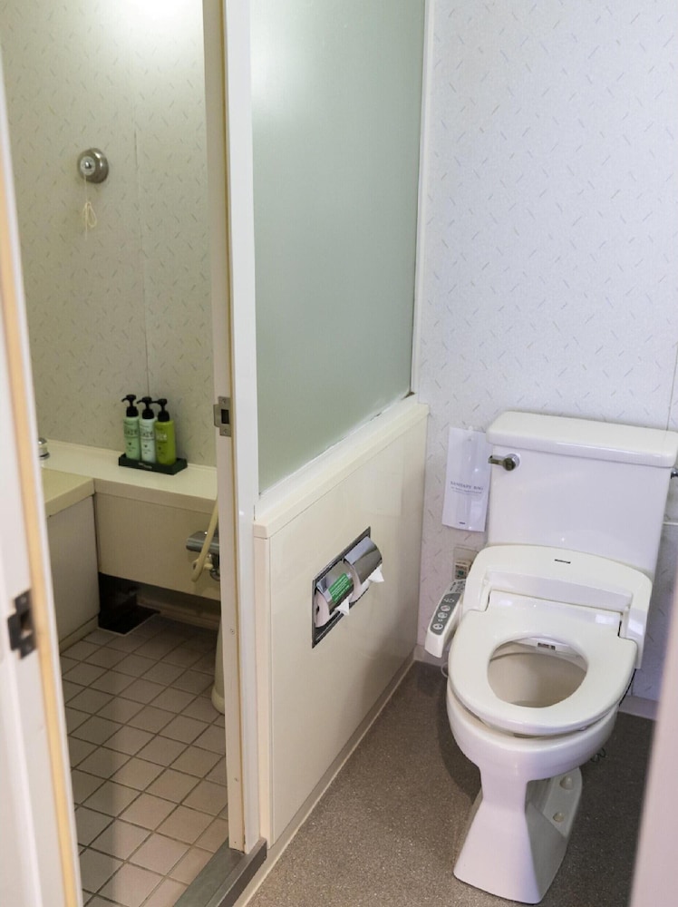 デラックス ダブルルーム 禁煙 バスルームの設備1 | アリストンホテル神戸