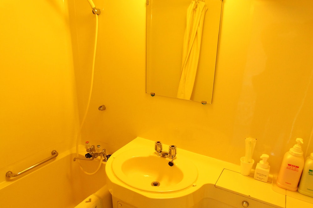 ツインルーム バスルーム0 | ペンションムーンヴィラ