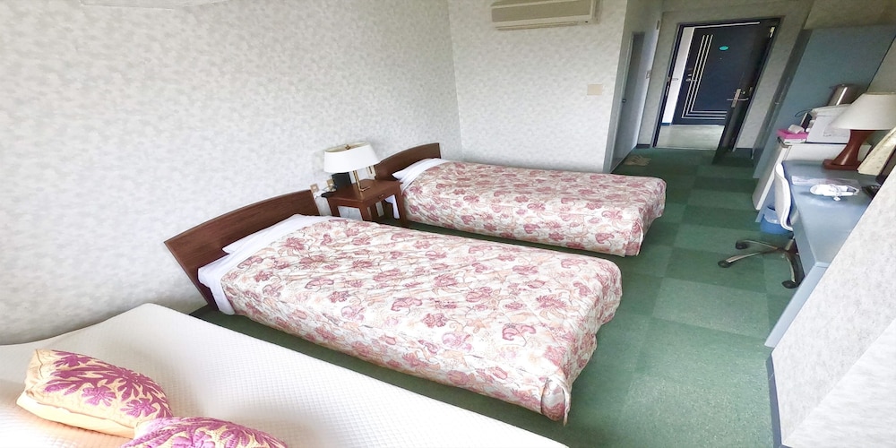 ツインルーム 客室2 | ペンションムーンヴィラ