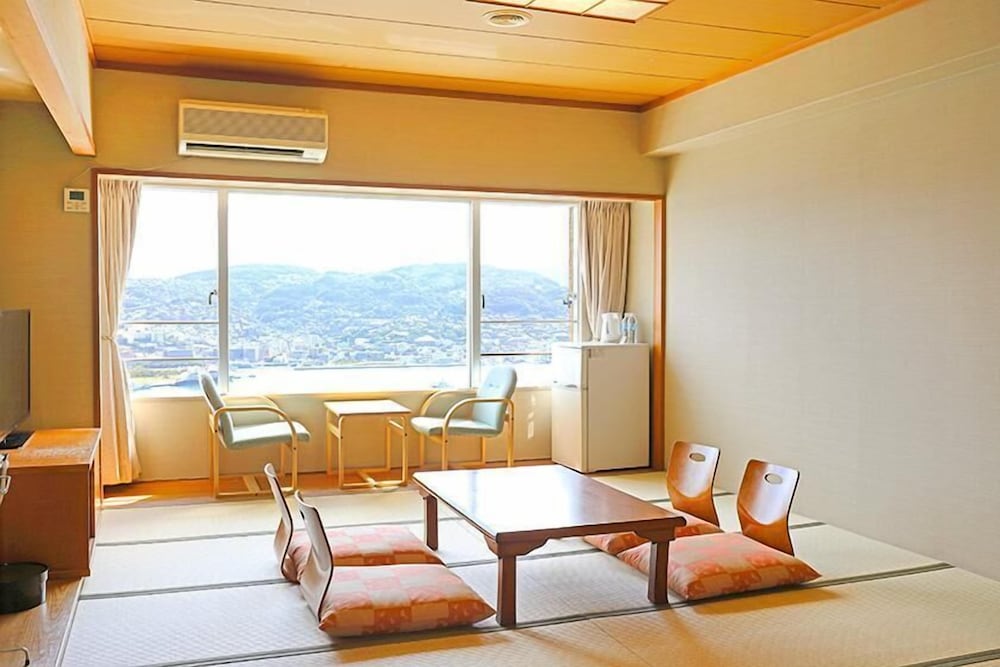 [禁煙] スタンダード和室16畳 最上階内風呂あり | 大江戸温泉物語 長崎ホテル清風