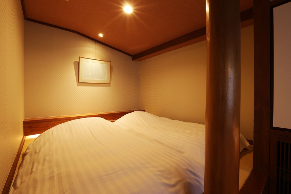 ツインルーム 客室14 | 城崎温泉 四季香る宿 いちだや