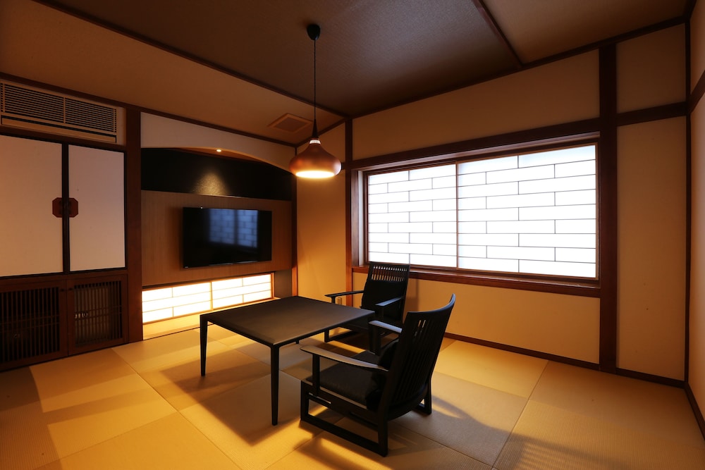 ツインルーム 客室12 | 城崎温泉 四季香る宿 いちだや