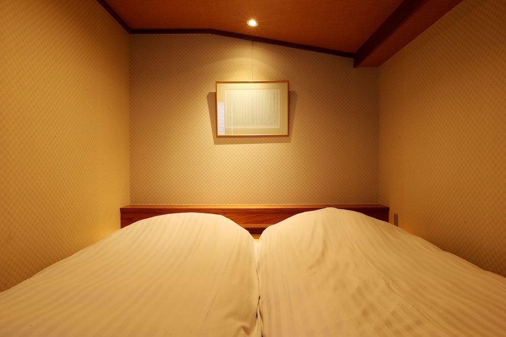 ツインルーム 客室15 | 城崎温泉 四季香る宿 いちだや