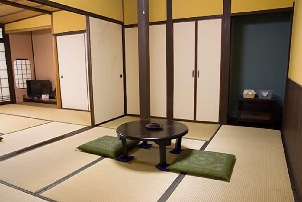 客室内のダイニングエリア1 | 天橋立 酒鮮の宿 まるやす 客室内のダイニングエリア1 | 天橋立 酒鮮の宿 まるやす