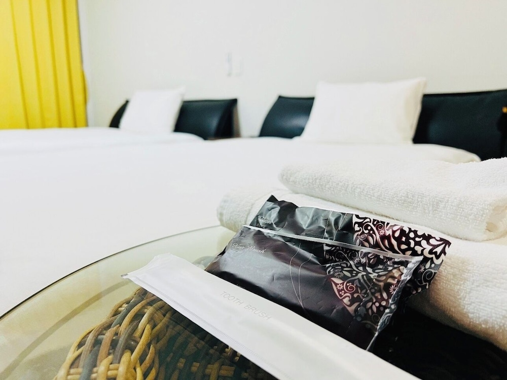 洋室 8畳 バスタブあり (バリアフリー) | アレーズド・バレ　ＳＨＩＲＡＨＡＭＡ