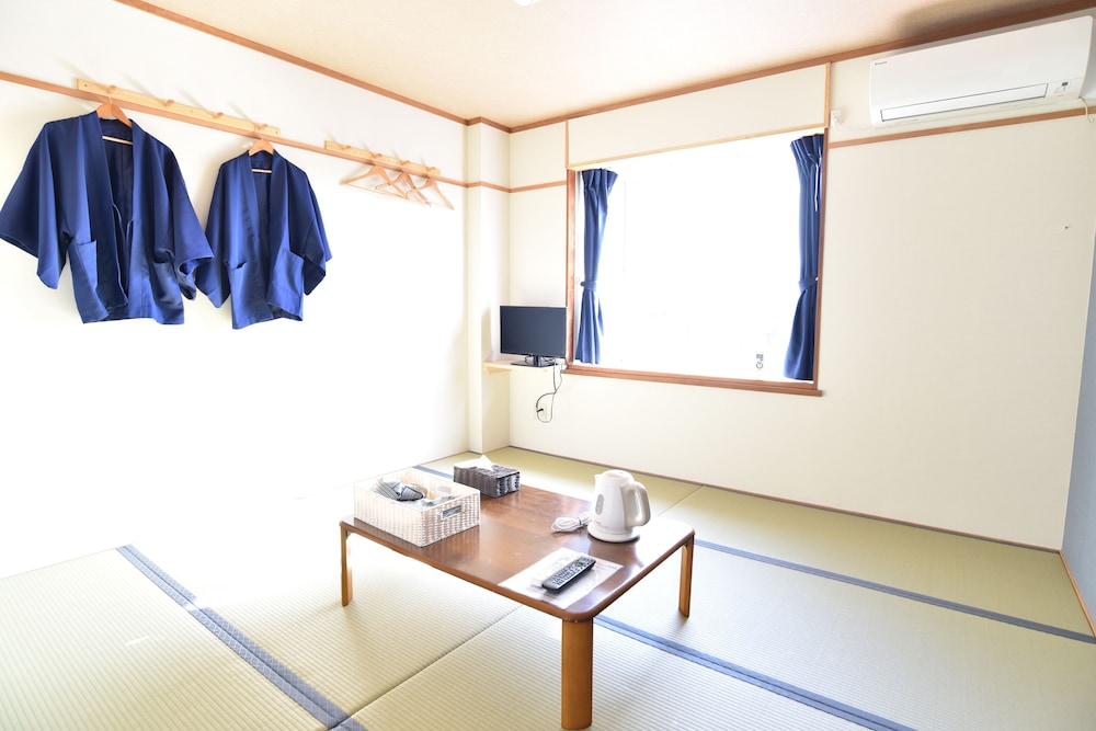 和室 6-8畳 シャワーなし 客室3 | アレーズド・バレ SHIRAHAMA