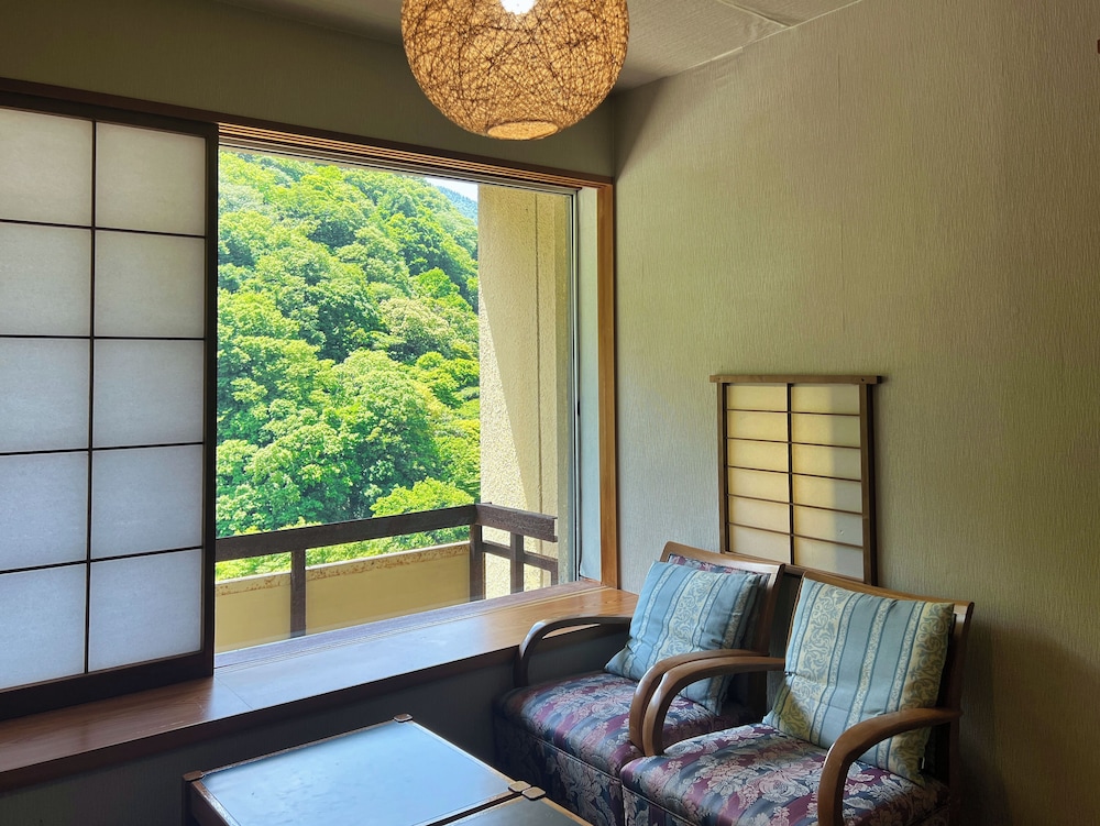 【禁煙】 和洋室10畳 客室4 | 亀の井ホテル 秋田湯瀬