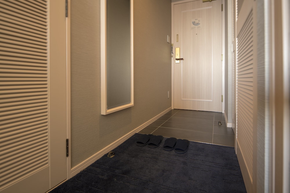 ルーム・水鏡~ジ・アッパー・ビュー~ (extra beds for person over age of 7) 客室2 | 浦安ブライトンホテル東京ベイ