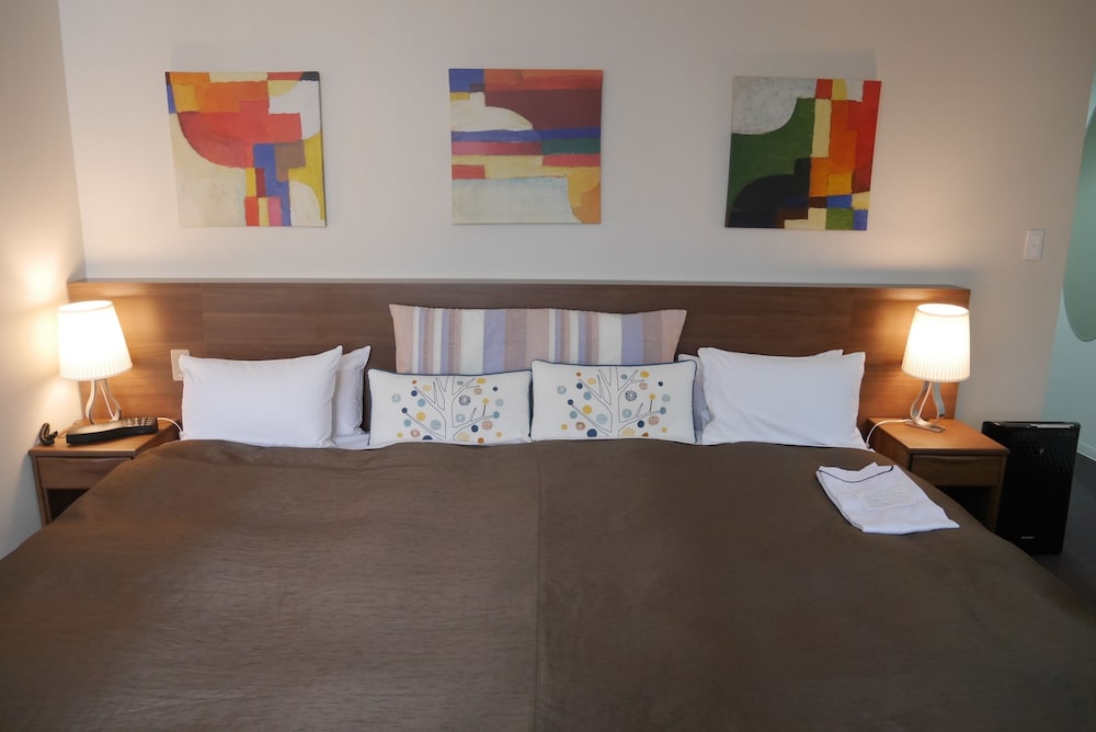 キングダブルルーム 2名利用 全館禁煙 客室2 | ホテル東海