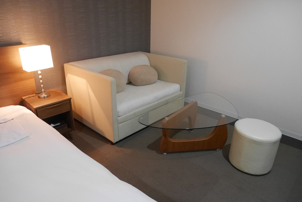 ツインルーム 全館禁煙 リビング エリア0 | ホテル東海