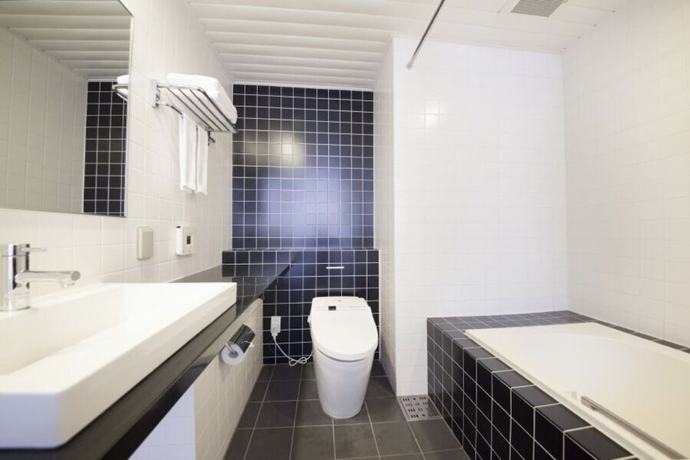 スーペリア ダブルルーム 全館禁煙 バスルーム1 | ホテル東海