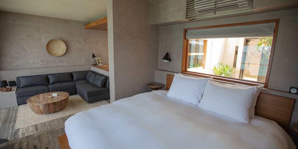 スタンダードヴィラ 禁煙 客室4 | KAYATSUMA OKINAWA HOTEL & RESORT