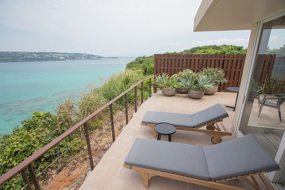 プレミアム ヴィラ (プライベートサウナ付き) 禁煙 バルコニー0 | KAYATSUMA OKINAWA HOTEL & RESORT